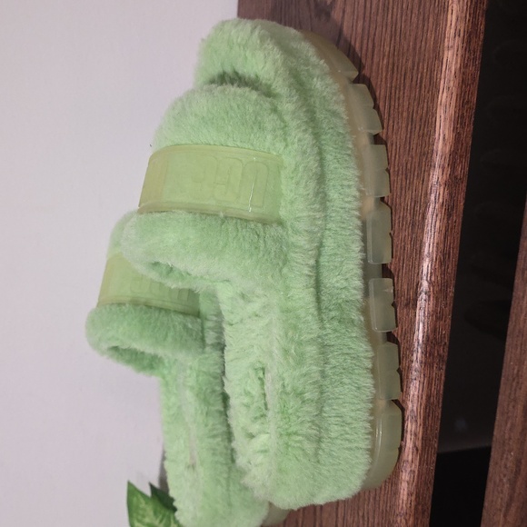 UGG Womens Fluffita Mint Lime 2.75" Platform Slipper Sandal Womens 8 - Picture 4 of 7